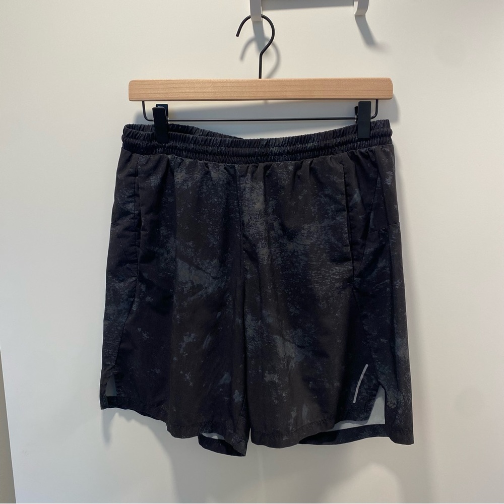 All in motion 7 in run shorts